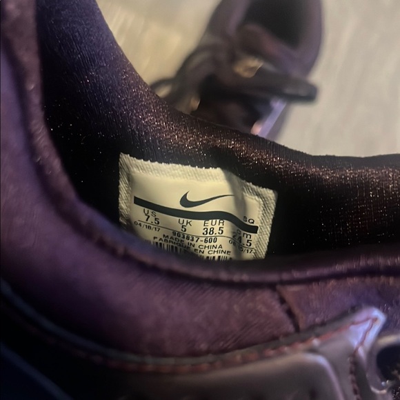 Nike Air Max Zero Night Maroon Sneakers - Picture 4 of 9